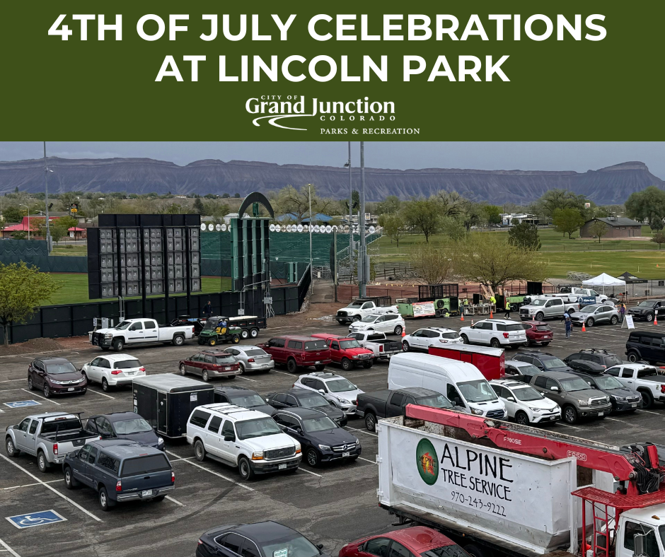 Picture of the Lincoln Park parking lot.