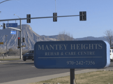 Close up to Mantey Heights sign